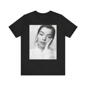 Bjork Avant Garde Icelandic Music Aesthetic Fan T-Shirt